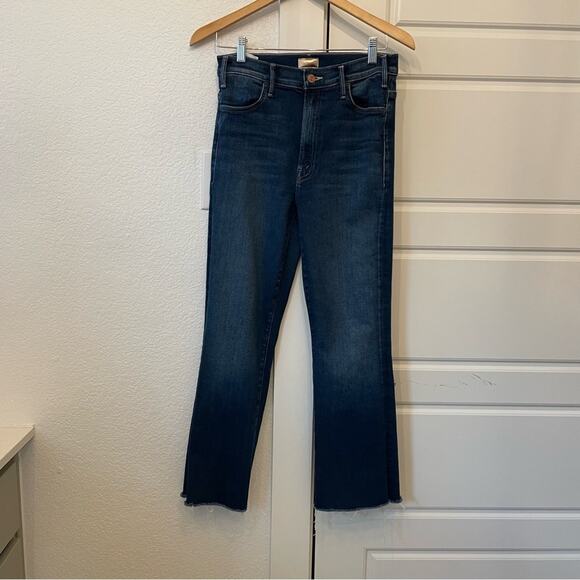 Mother Hustler Ankle Fray Home Movies - Picture 3 of 8